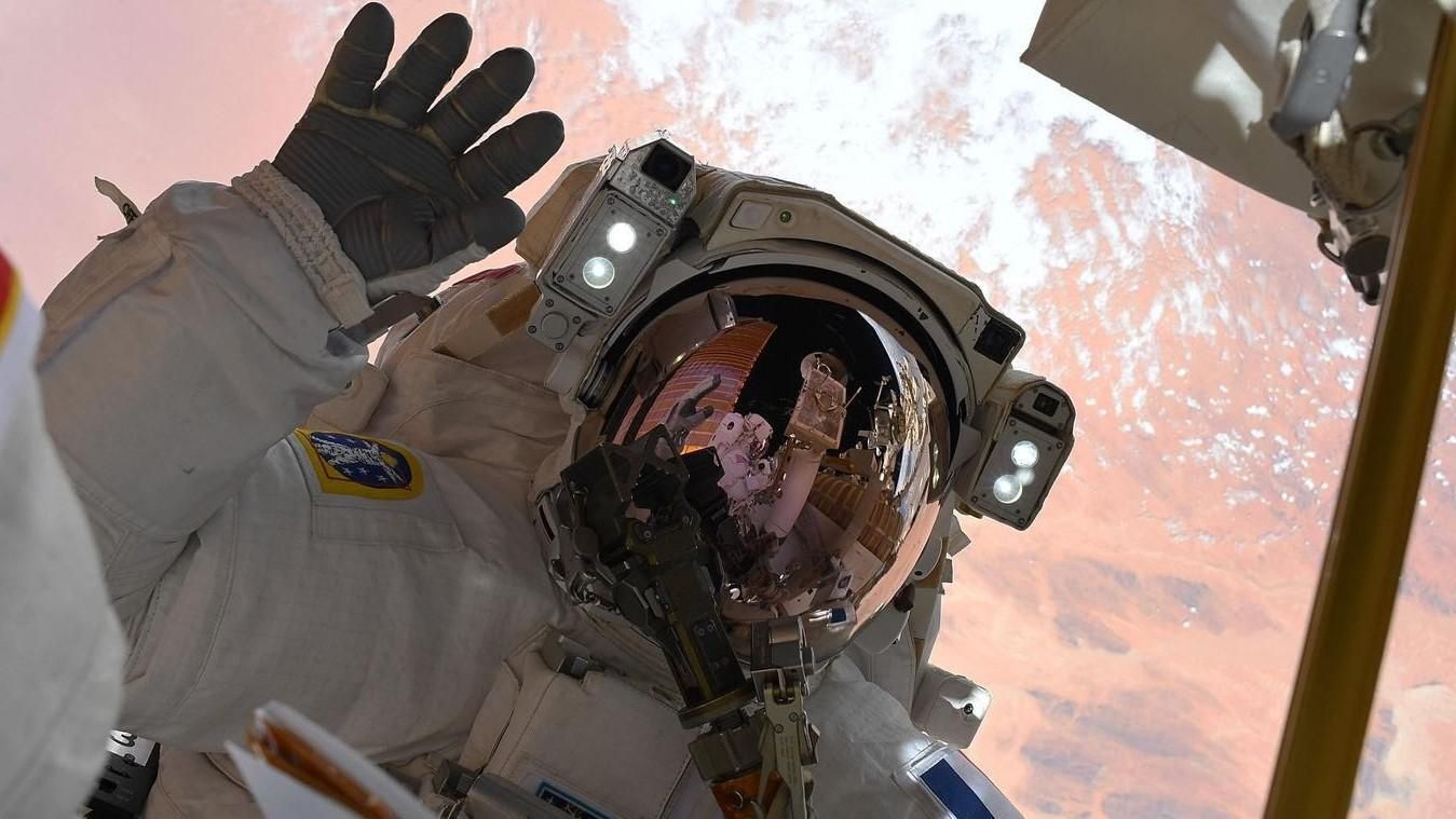 Ilyet még nem láttál: így zajlik egy űrhajós lefekvés előtti rutinja