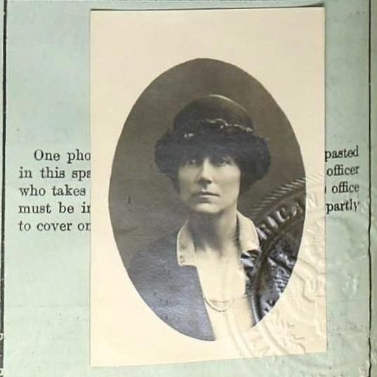 Oroszországból jelentett Amerika első női hírszerzője