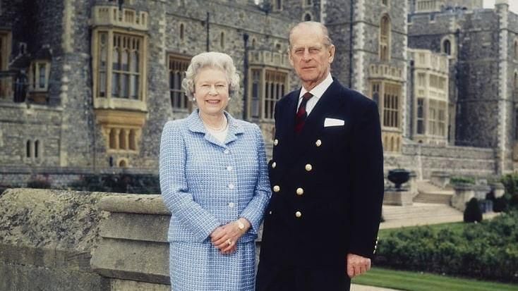 Ezzel a szívhez szóló ajándékkal vette le lábairól a királynőt Fülöp herceg​ az esküvőjük előtt