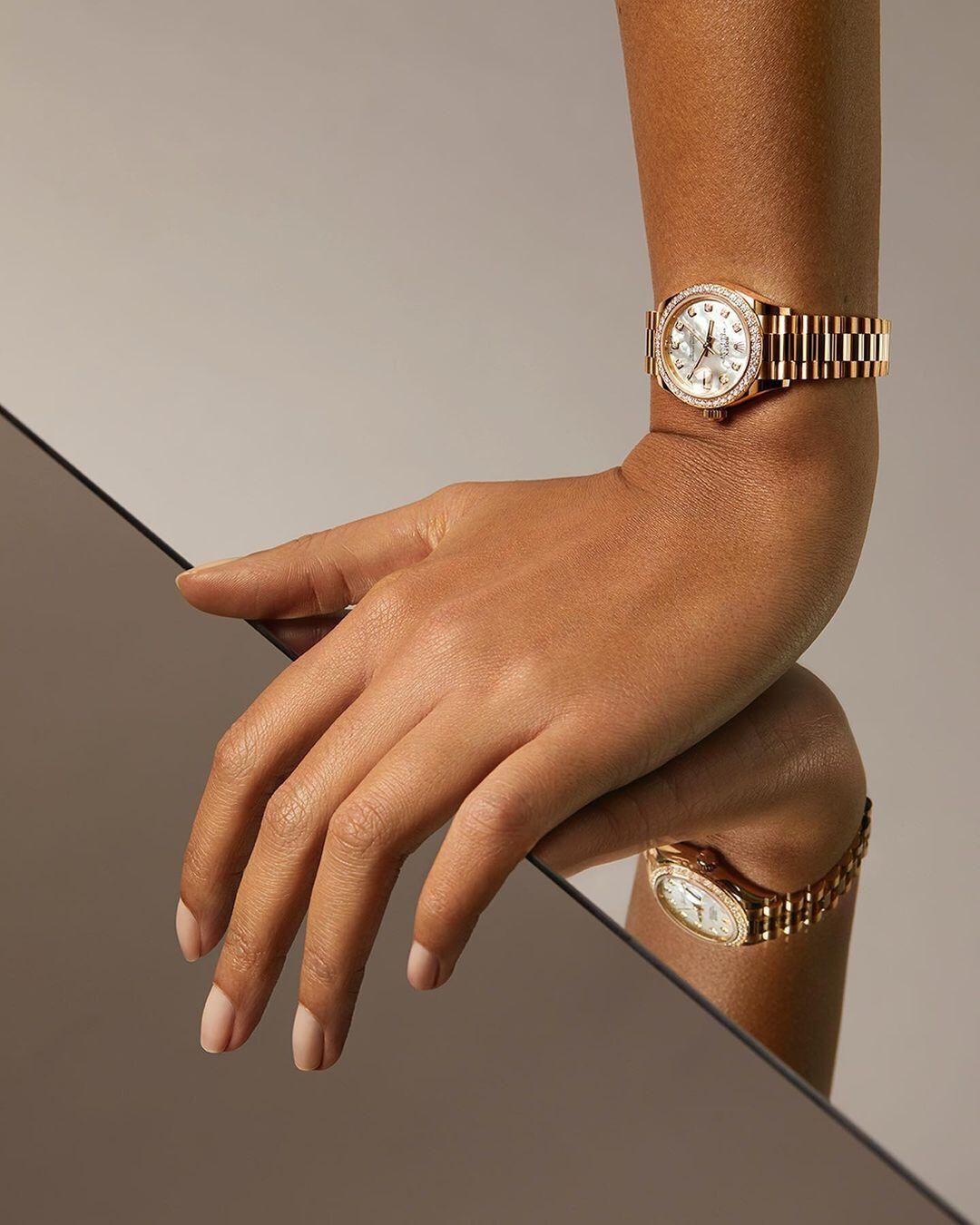 Ezeket a trendeket jósolják az óravilág legnagyobb szakértői idénre