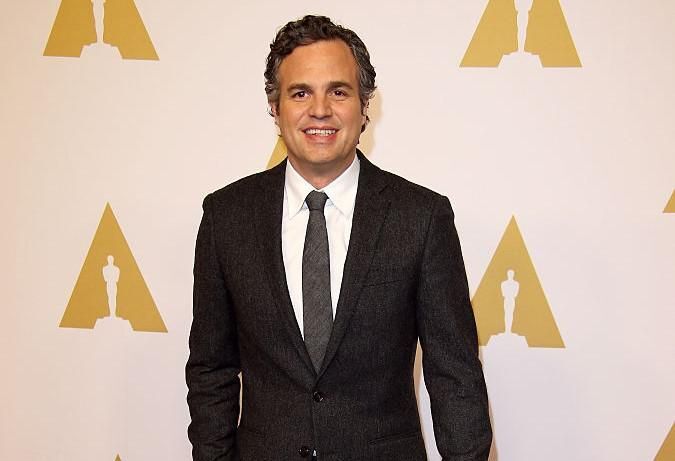 Mark Ruffalo Budapesten sétálgat