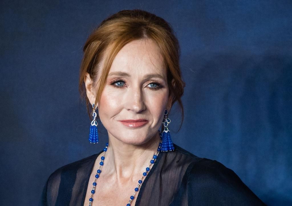 Átneveztek egy J. K. Rowling nevét viselő iskolai házat az író vélt transzfóbiája miatt