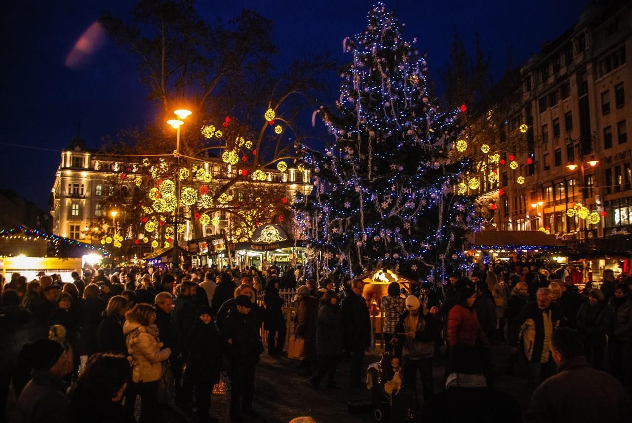 Oltási igazolvánnyal lesz csak látogatható a karácsonyi vásár a Vörösmartyn