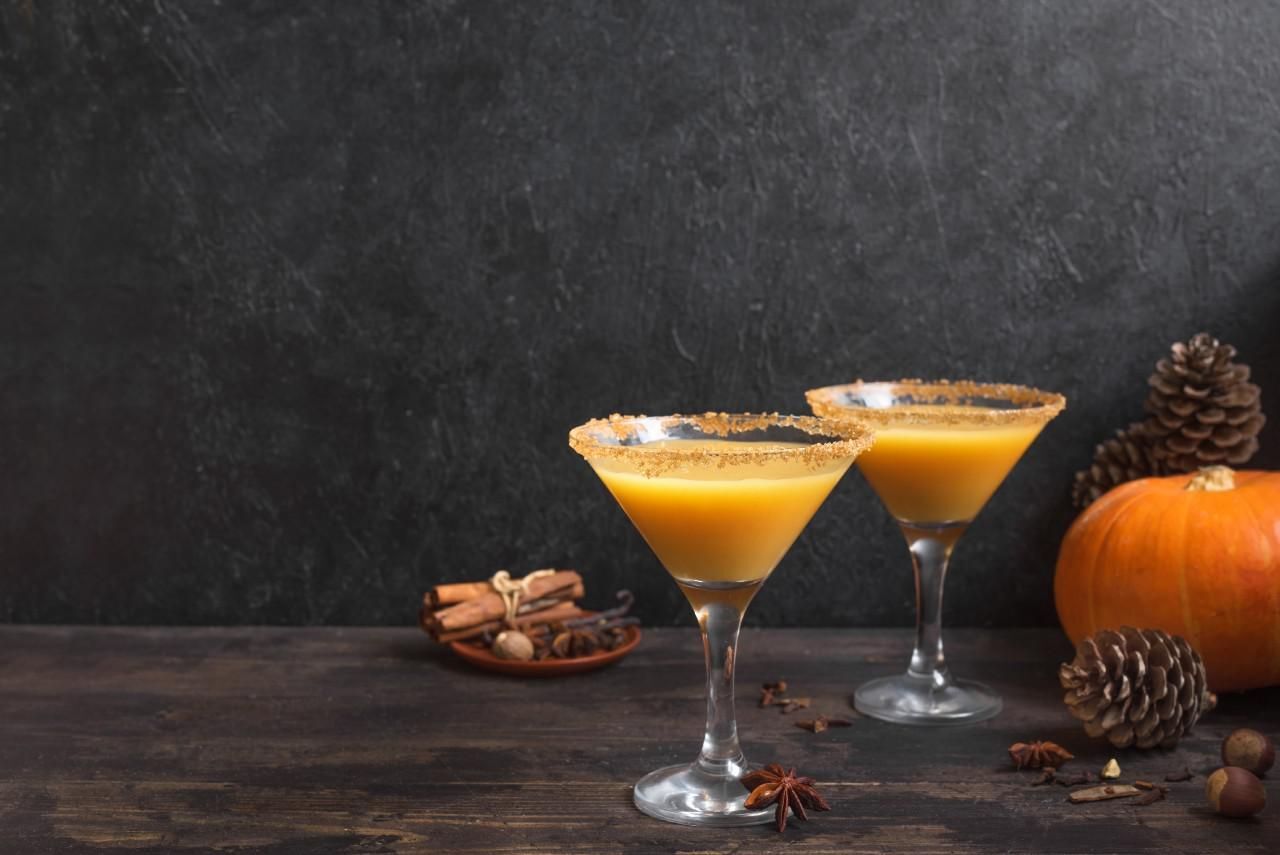 Nem lehet más az október koktélja, mint a sütőtökös Martini!