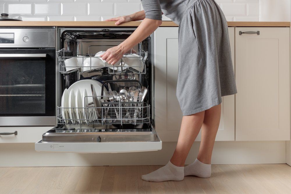 6 konyhai eszköz, amit soha nem kellene a mosogatógépbe tenned