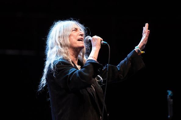 Magyar verseket szavalt Patti Smith