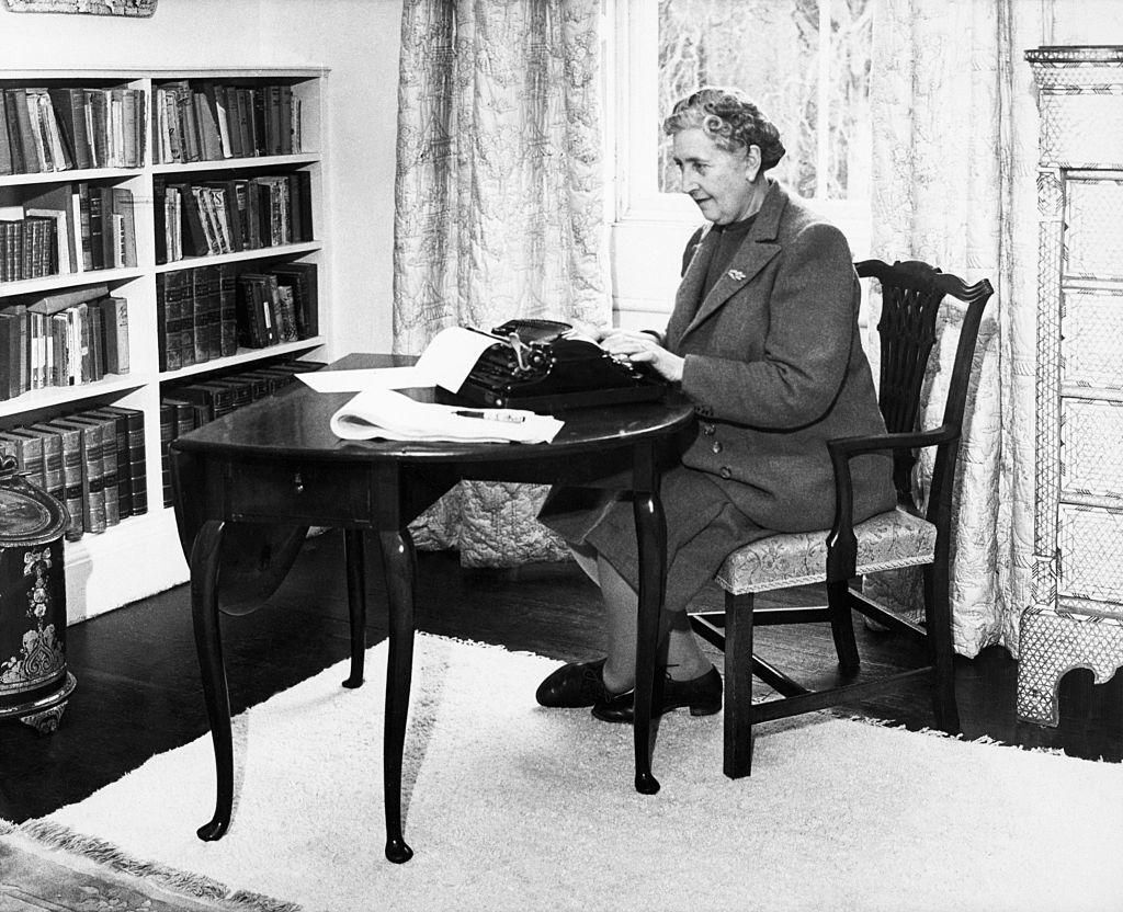 Kortárs írónők folytatják Agatha Christie Miss Marple történeteit