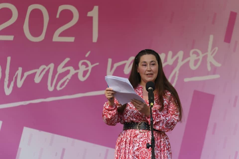 Videón is megnézhetjük Szabó T. Anna könyvheti nyitóbeszédét