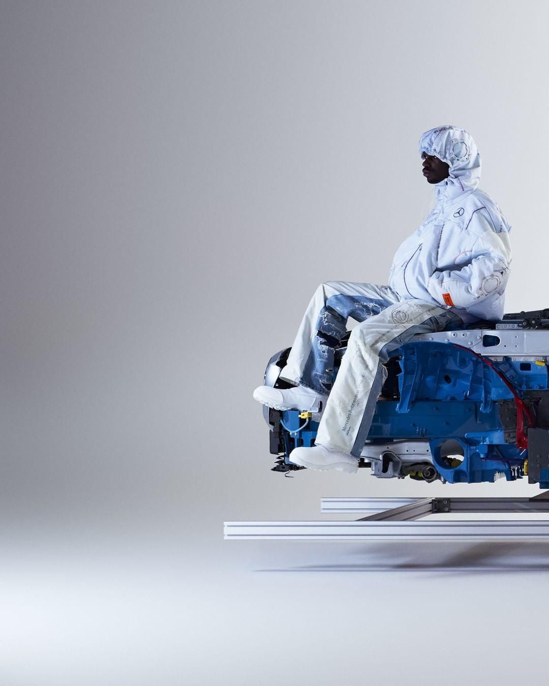 Ruhakollekció készül Mercedes-Benz légzsákokból