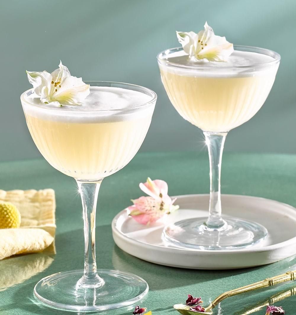 A hosszú hétvége sztárja: bodzás gin koktél