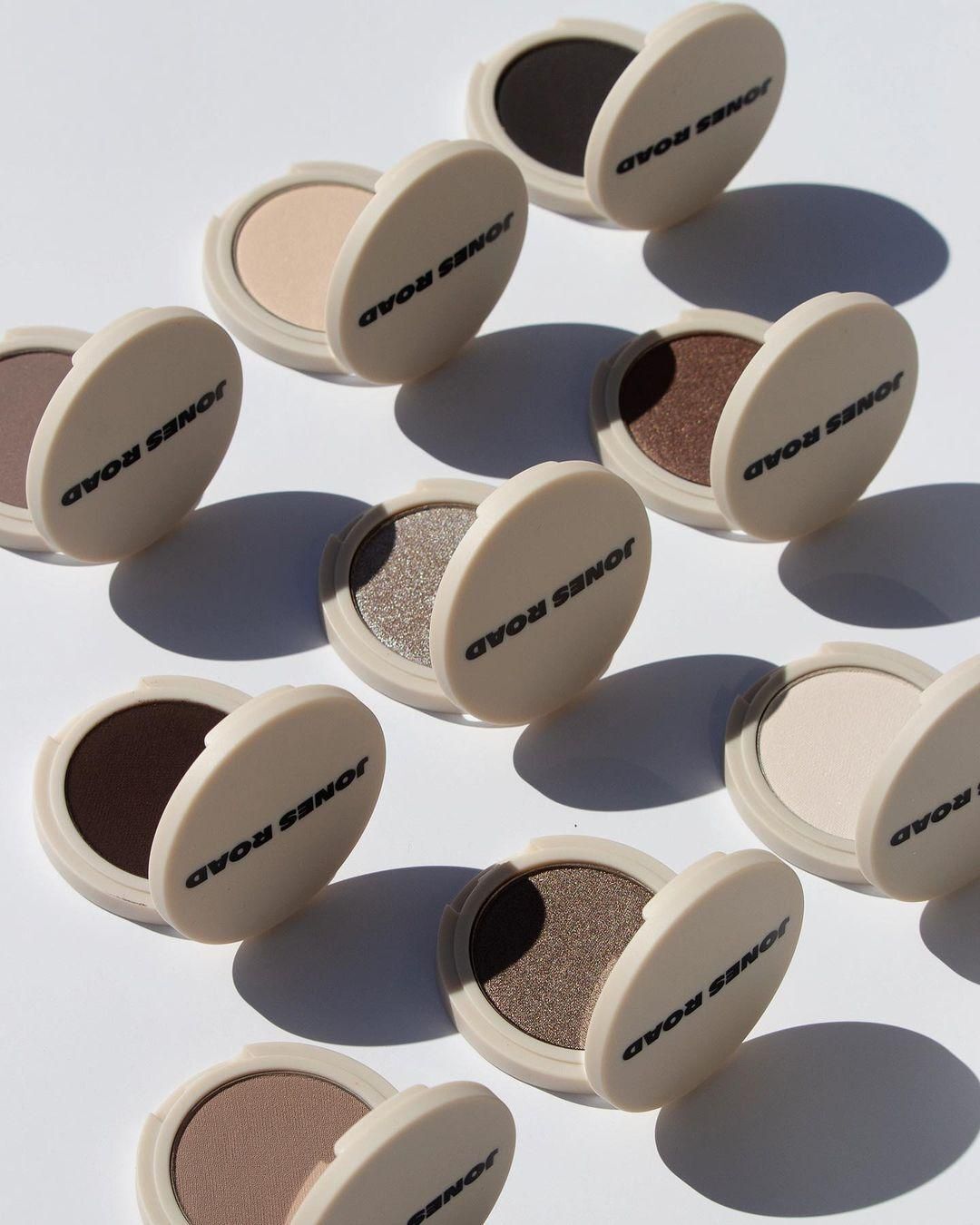 Bobbi Brown no makeup sminkje lassan az egész világot meghódítja