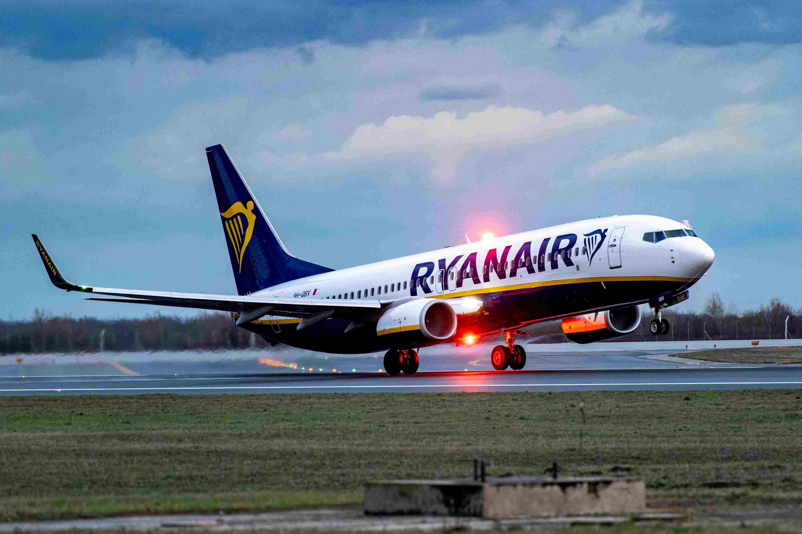 Negyedmillióra is büntethet a Ryanair, ha ezt csinálod a fedélzeten