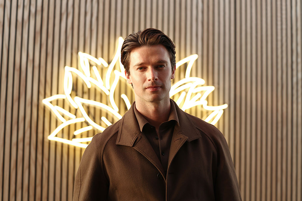 Patrick Schwarzenegger apja soha nem hallott részleteket árult el fia kapcsolatáról Miley Cyrusszal