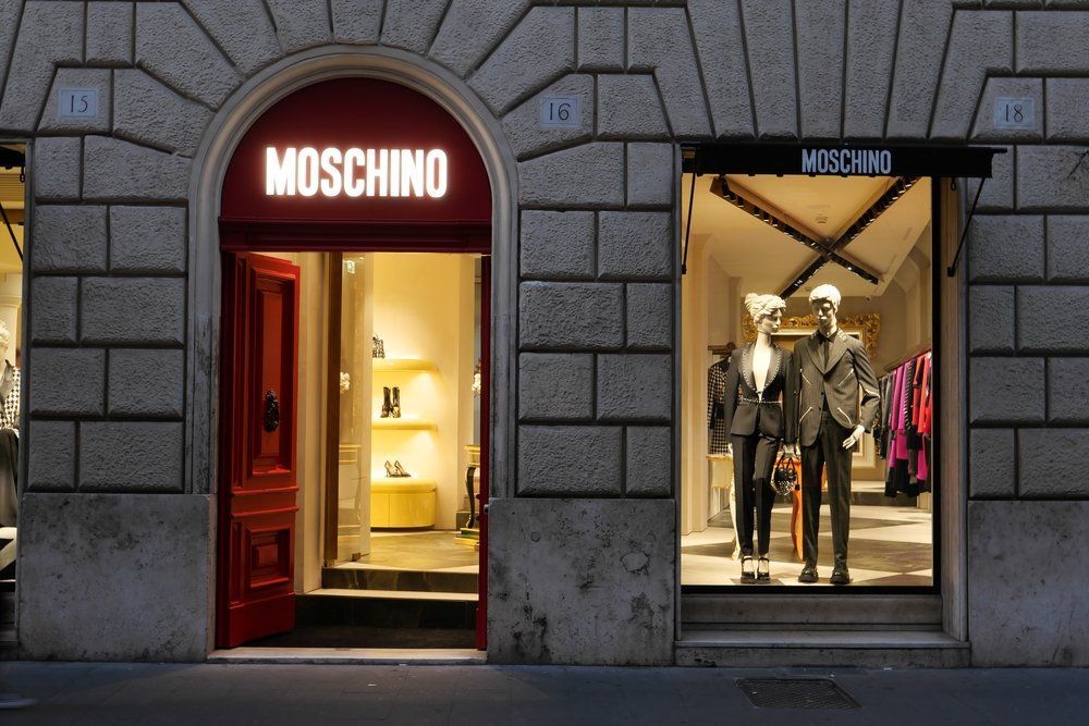 Nem, ez nem egy tál spagetti: furcsa táskát dobott a piacra a Moschino