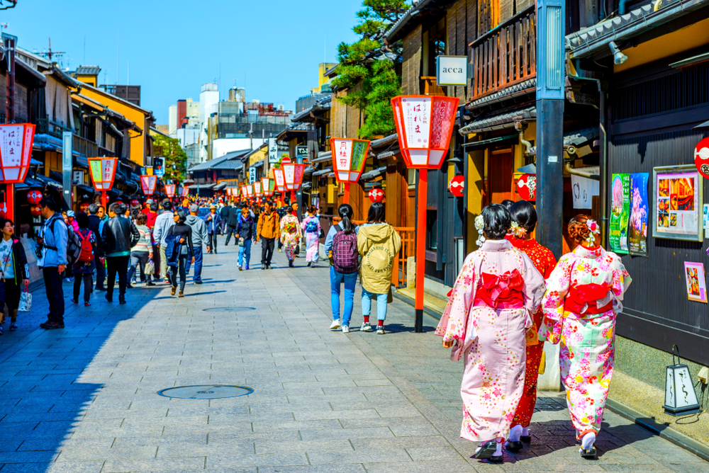 Japán várja a turistákat, ez az egy dolgot azonban tilos a látogatóknak