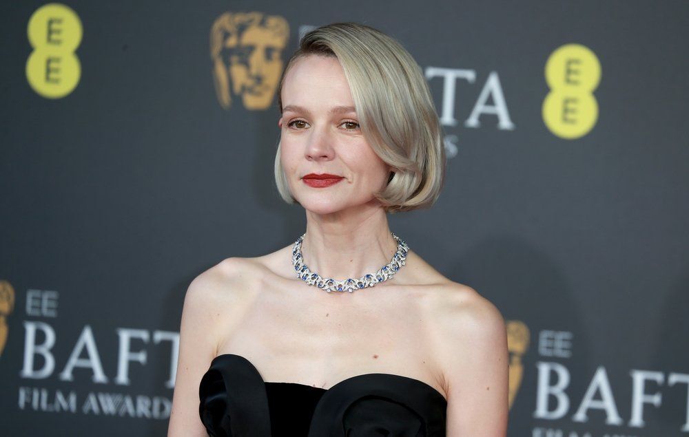 Carey Mulligan klasszikus bob frizuráját merészebb fazonra cserélte