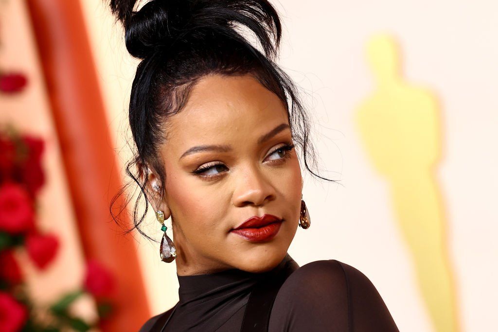 Rihanna megmutatta nekünk a tavasz farmertrendjét
