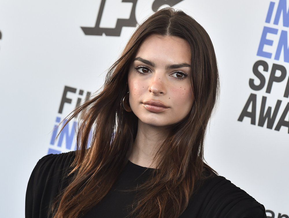 Emily Ratajkowski új hajválasztása egy kicsit mellément