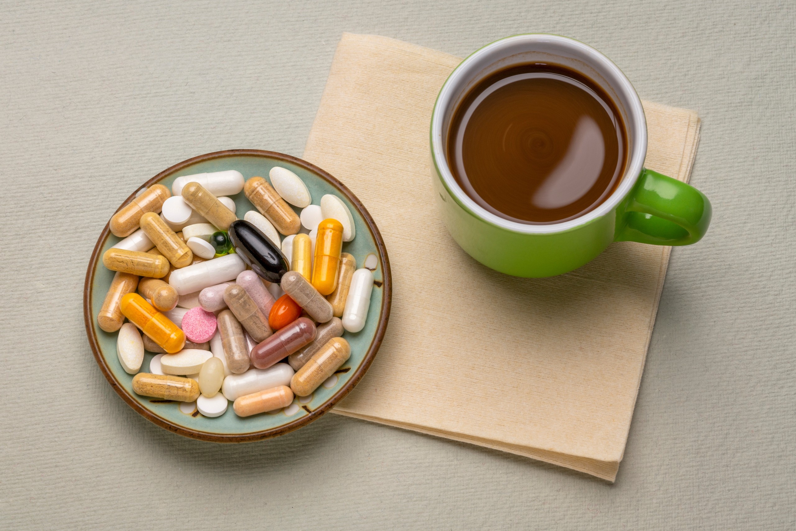 4 vitamin, amit soha nem szabadna kávéval együtt fogyasztanod