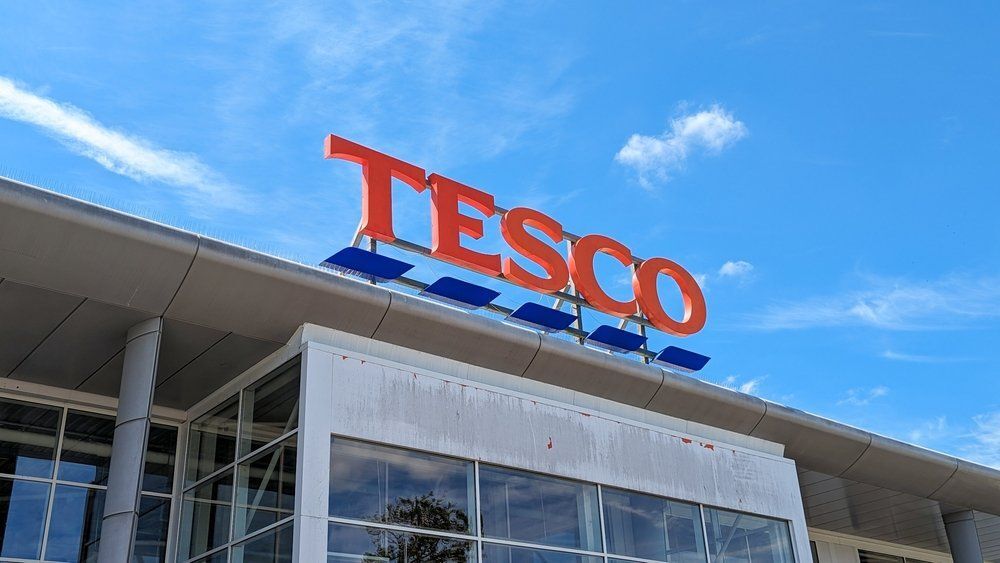 Ingyenessé tette a Tesco a lejárat előtti élelmiszereket ebben az országban