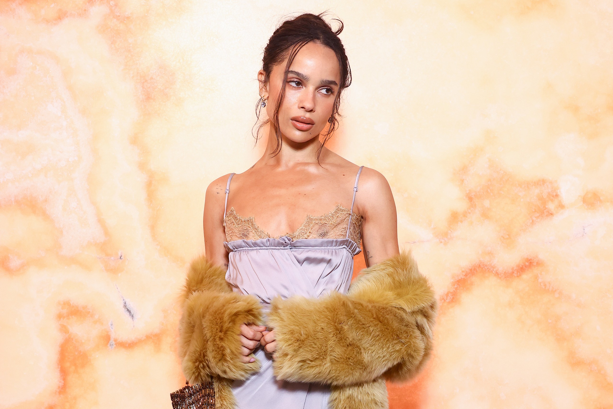 Mit keresett Zoë Kravitz és egy kígyó Taylor Swift fürdőszobájában?