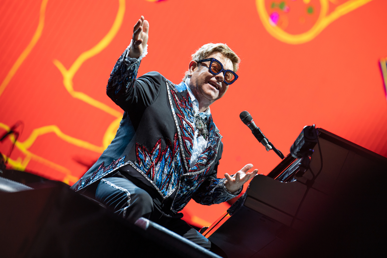Elton John különleges, most piacra dobott gyertyáival az őszt is jobban várjuk