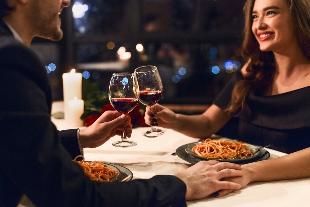 3 nonverbális jel az első randin, ami azt üzeni, hogy lesz folytatás