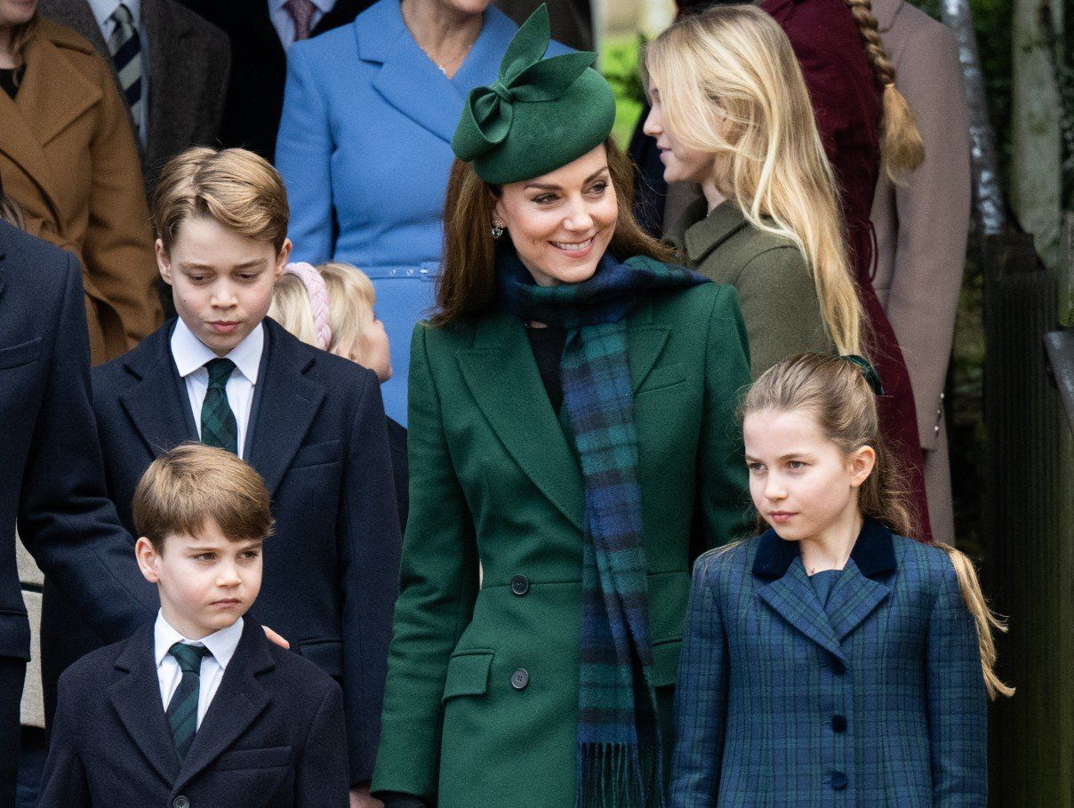 Katalin és gyermekei imádnivaló rajzokat készítettek egymásról − mutatjuk őket