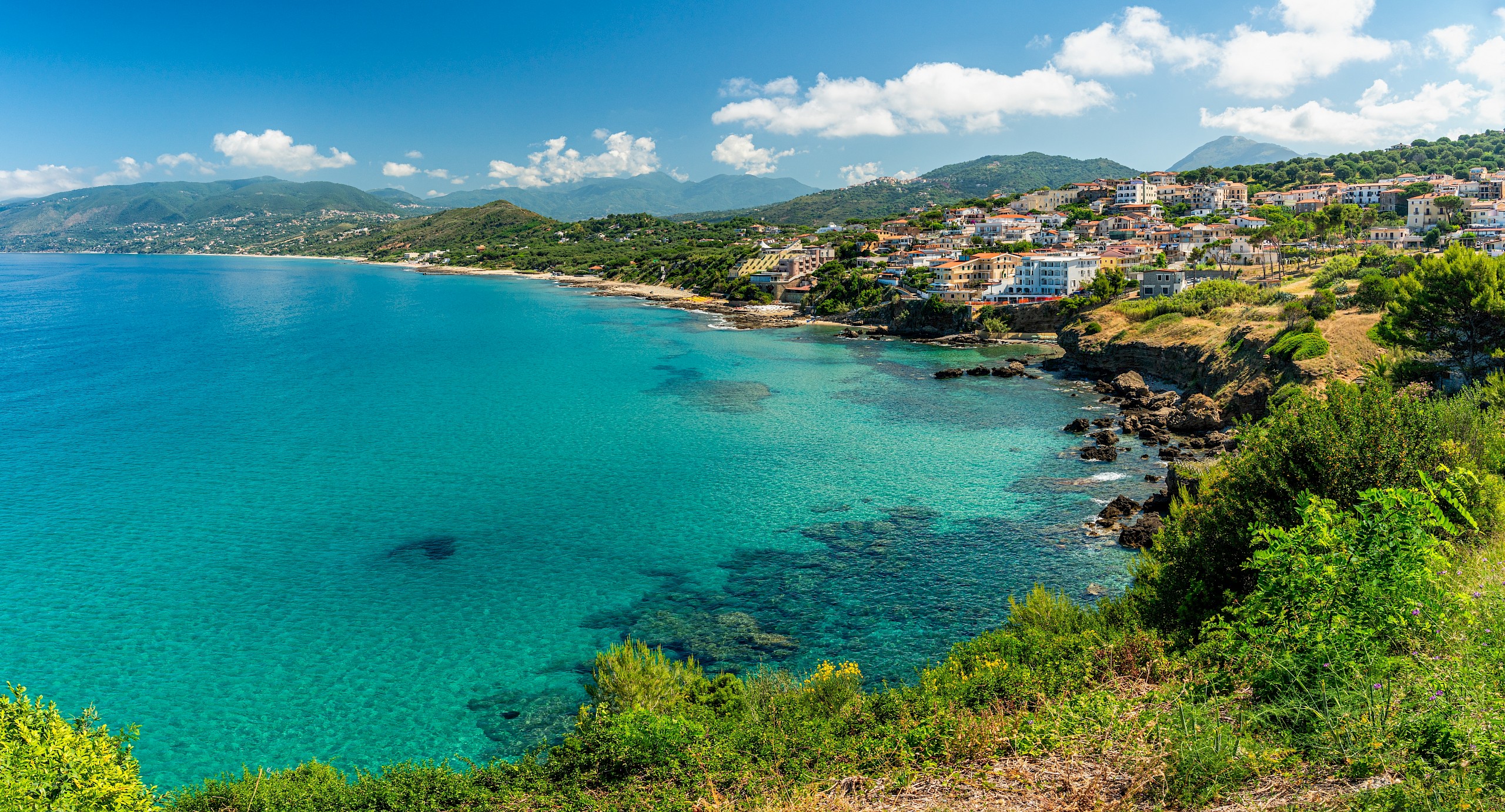 Az Amalfi-partnál is jobb alternatíva őszre ez a békés olasz tengerpart