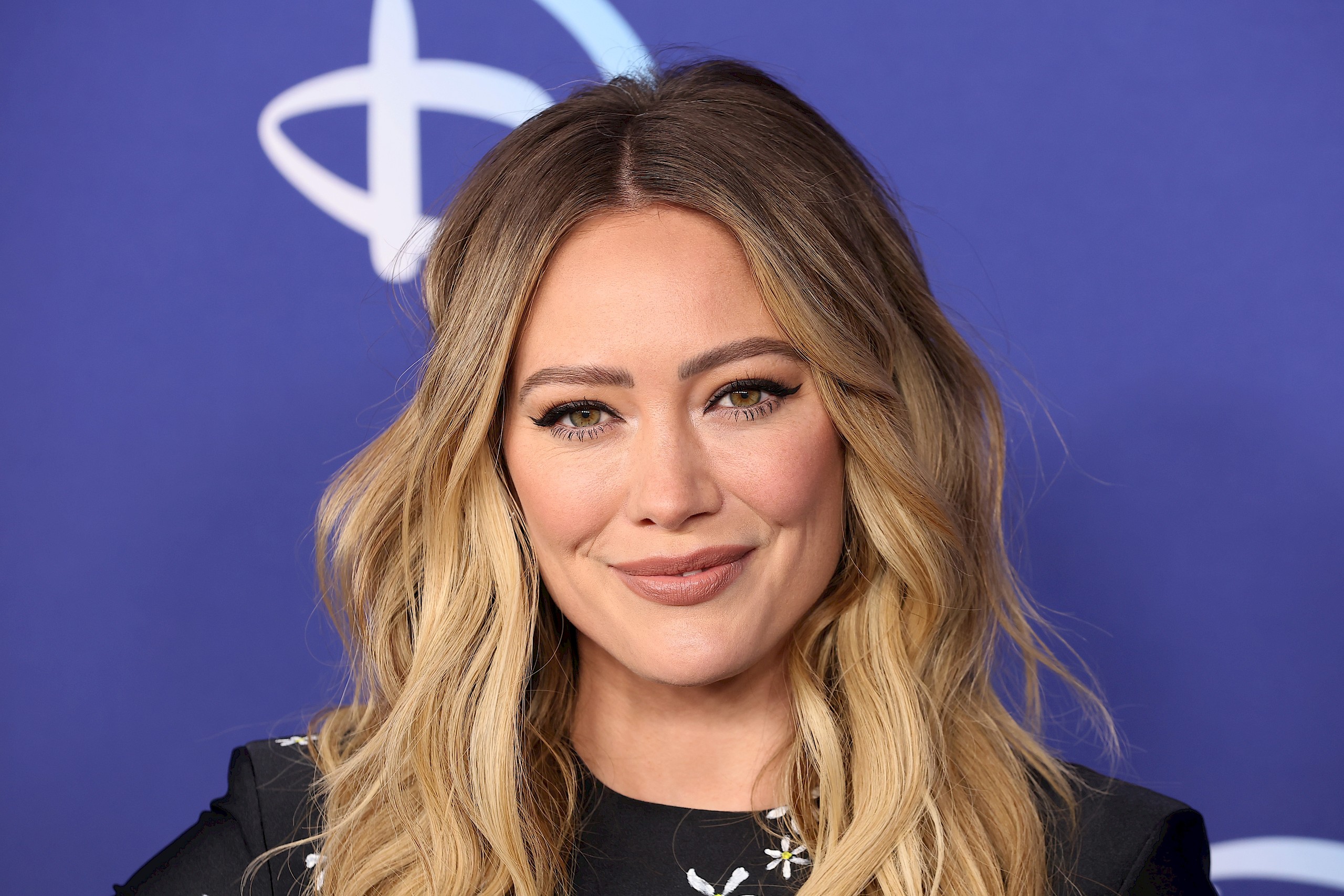 Hilary Duff 10 év után visszatér a zenéléshez − de nem ez az egyetlen meglepetése