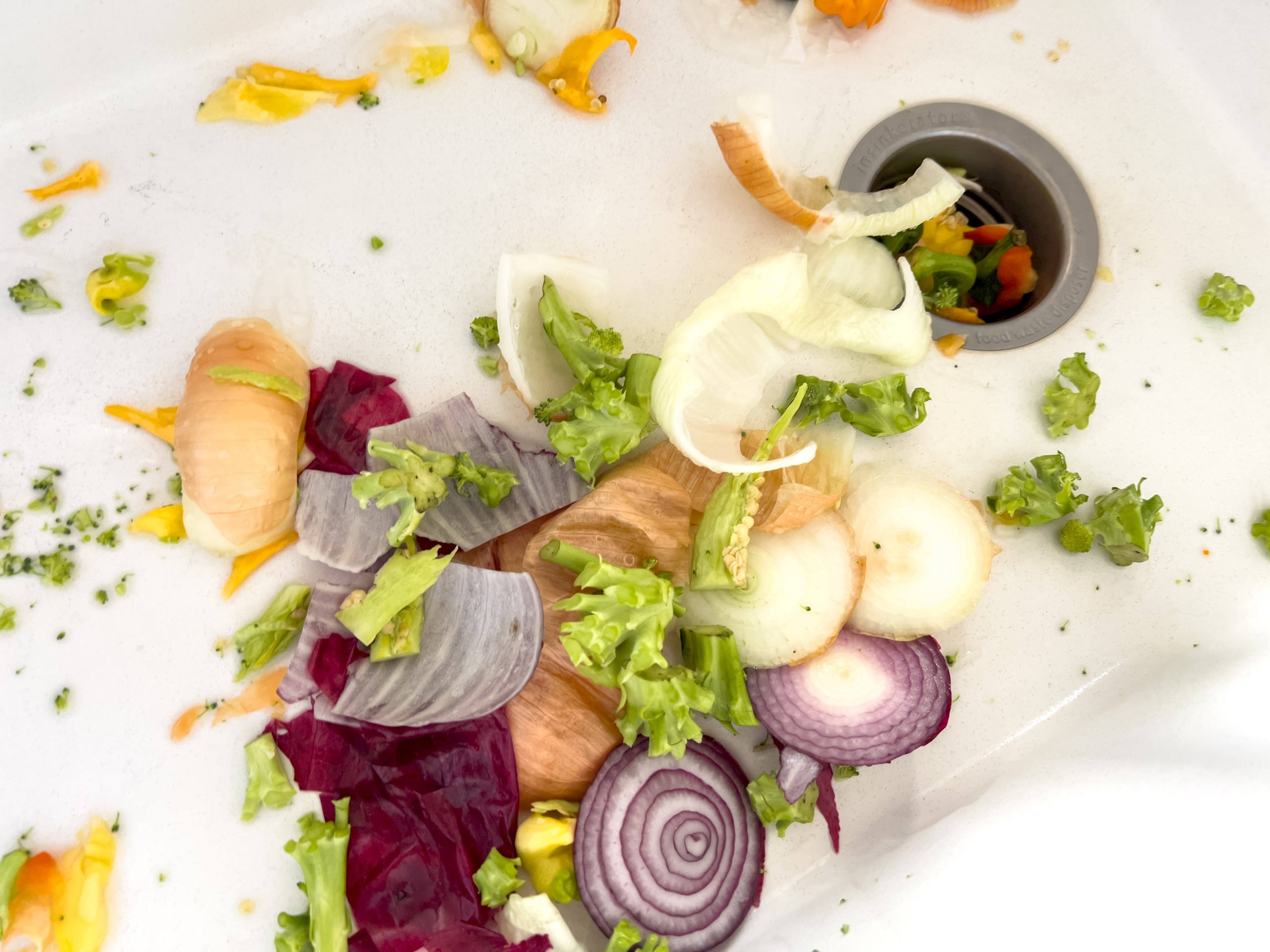 7 meglepő dolog, amit soha nem szabadna a lefolyóba dobni