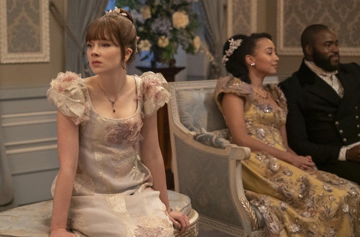 Megérkeztek az első fotók A Bridgerton család 4. évadának forgatásáról