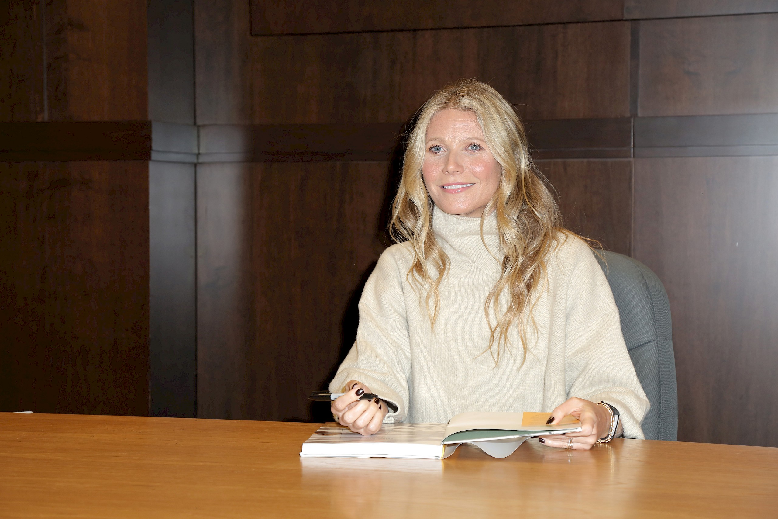 Ritkán látni így Gwyneth Paltrow-t és lányát