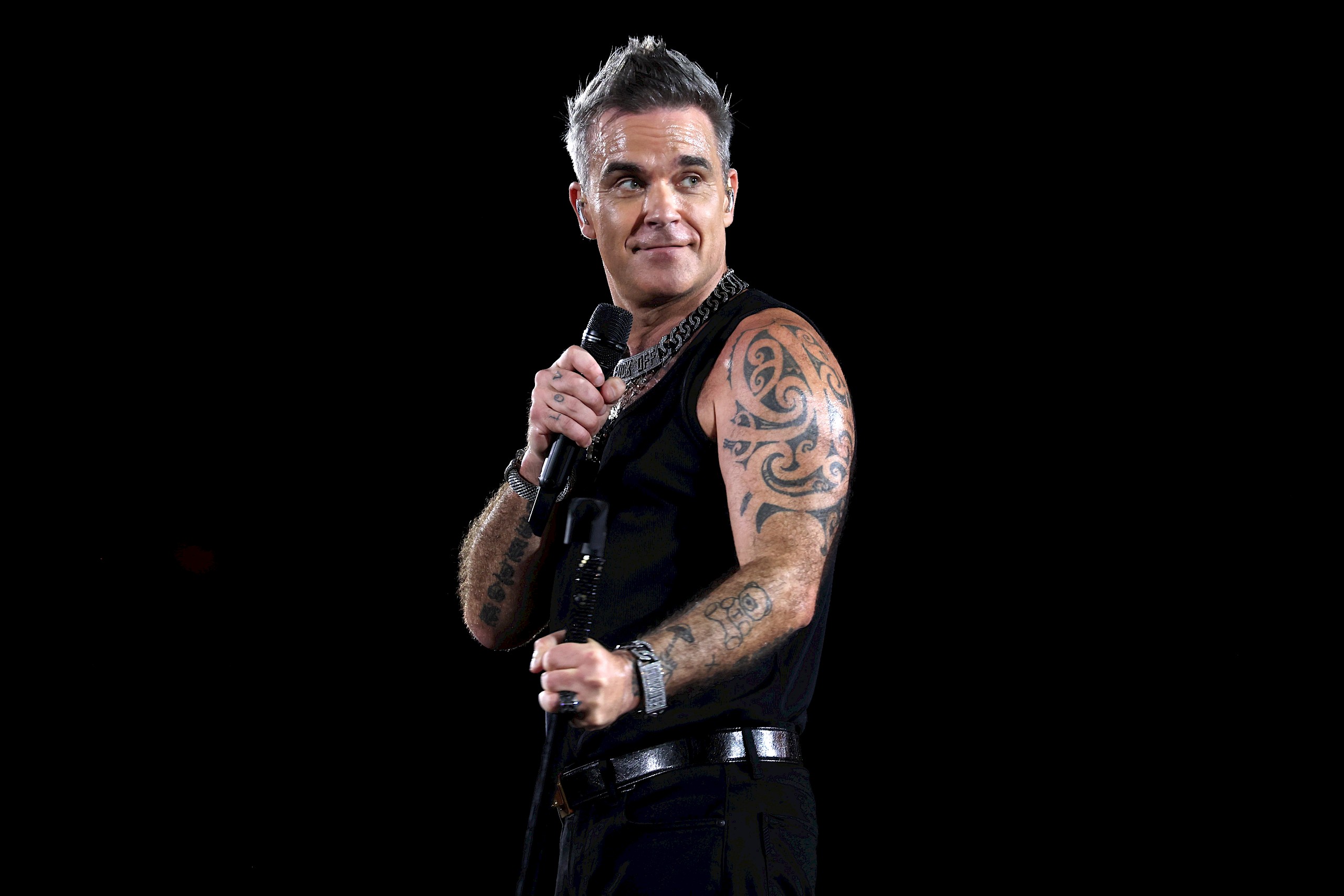 Robbie Williams azt állítja, hogy Tourette-szindrómában szenved