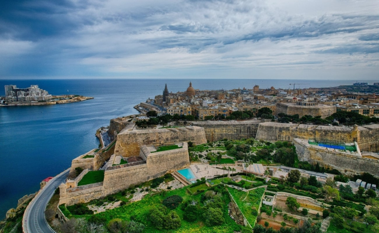 Ha csak egy helyre utazol idén, ez a mediterrán város legyen az