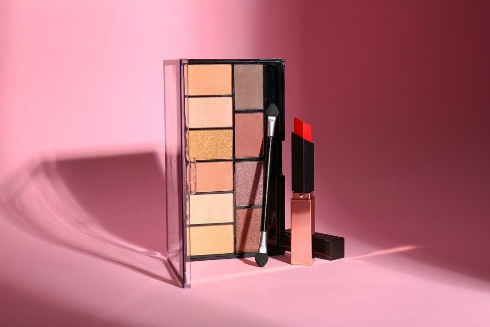 Mielőtt újra használnád az ezer éves sminkedet, olvasd ezt el