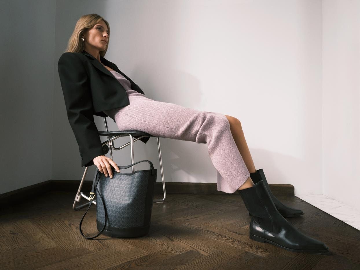 Hogyan viseljük a női chelsea csizmákat? Stílusötletek a mindennapokra és különleges alkalmakra!