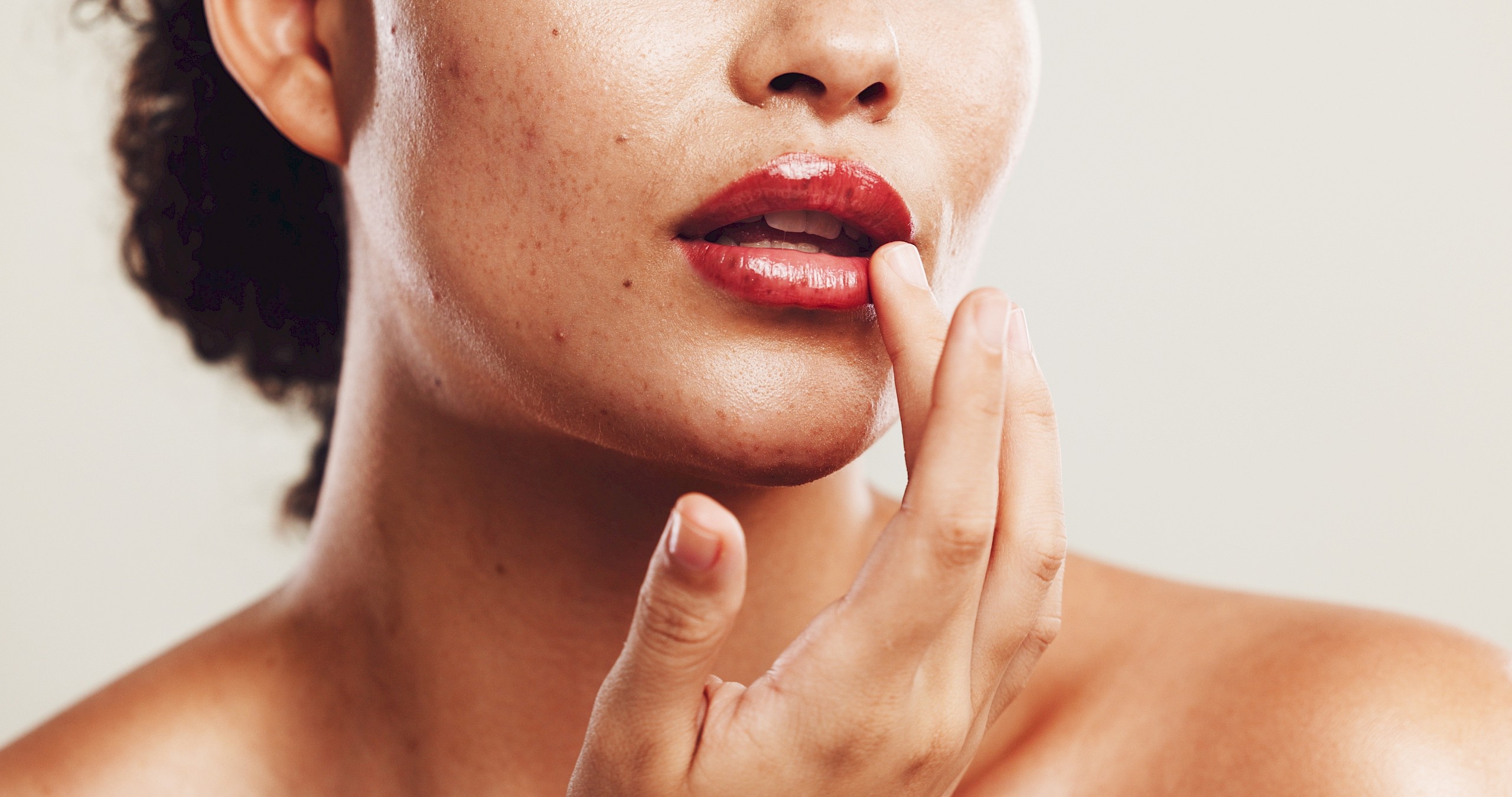 Régi klasszikus tért vissza a sminktrendekbe – így viseljük