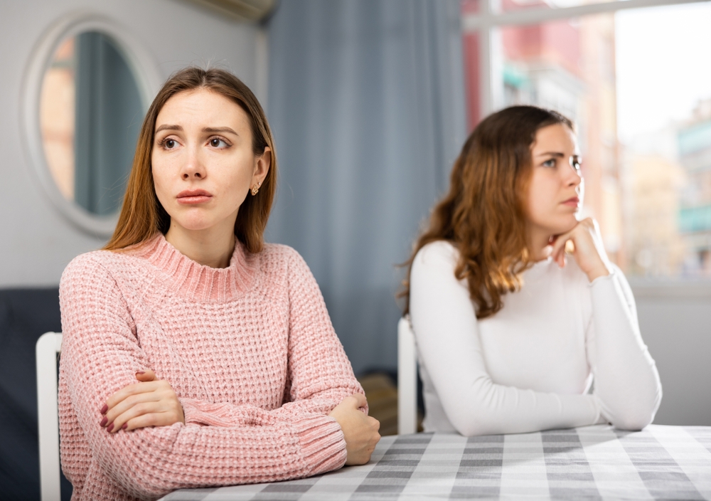 Az 5 legfőbb ok, amiért a testvérek nem jönnek ki egymással