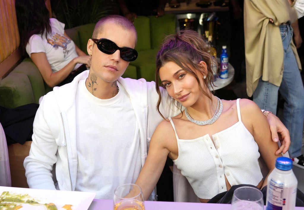 Hailey Bieber édesapja először nyilatkozott új unokájáról