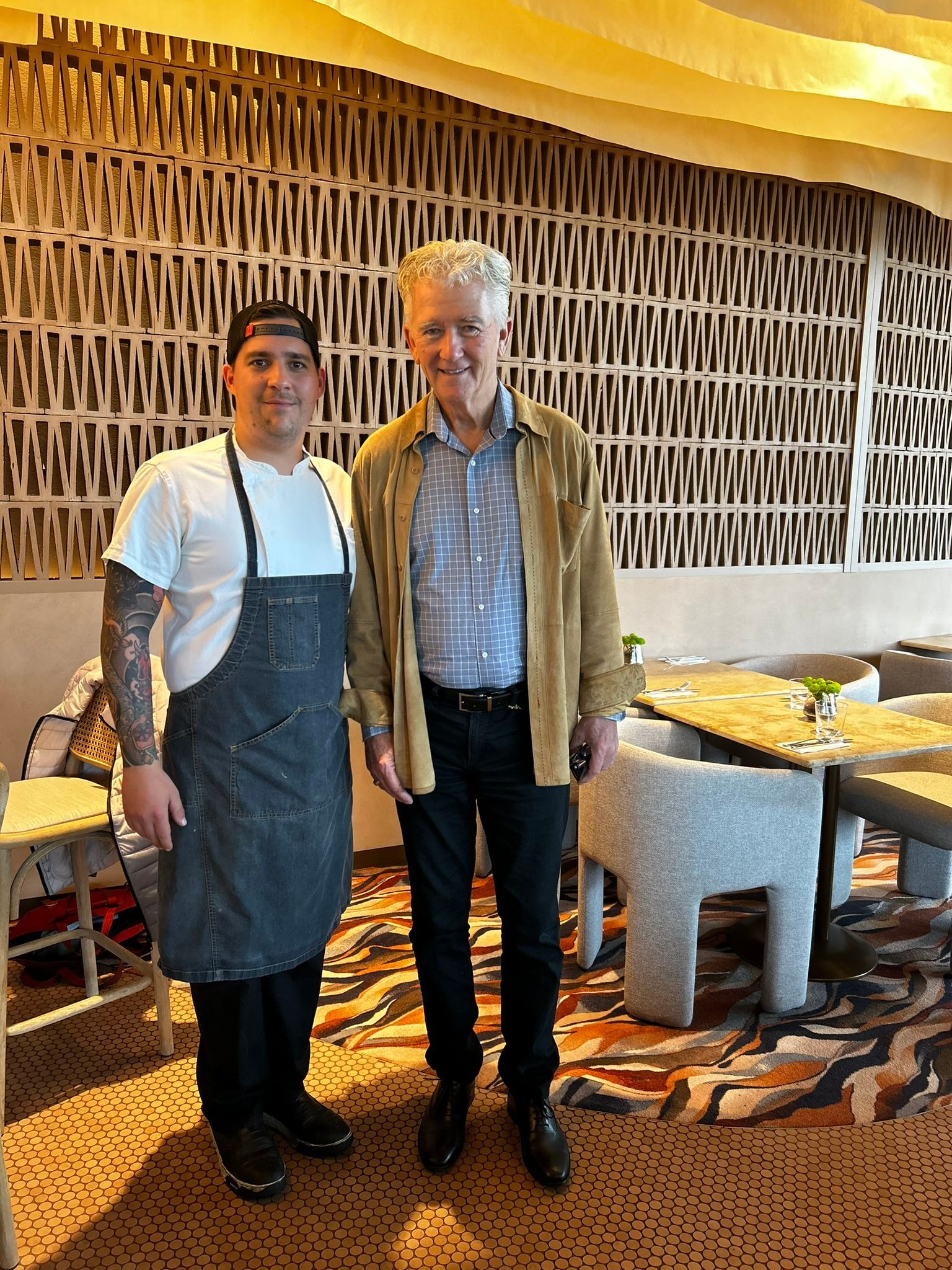 Olajmágnás a Zazie-ban – Patrick Duffy, alias Bobby Ewing Újbuda új törzshelyén ebédelt