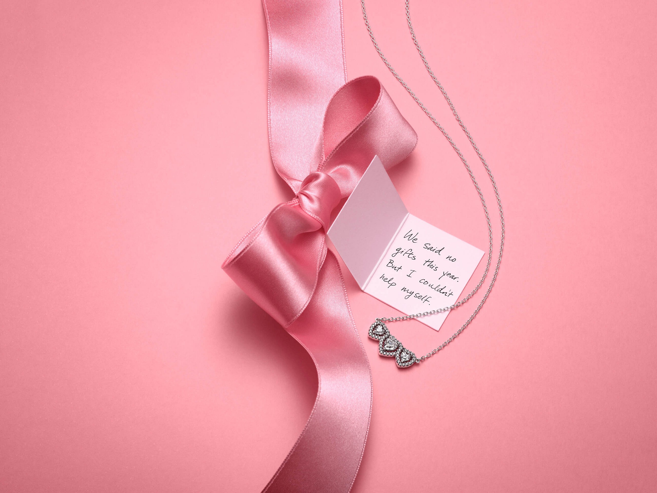 A Pandora Valentin-napi kampányával szabad utat ad a szeretetnek