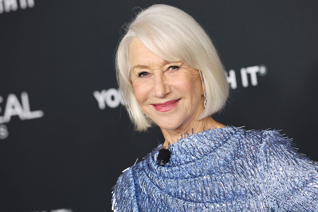 5 stílusos frizura 50 felett, ami éveket faraghat a megjelenésedből