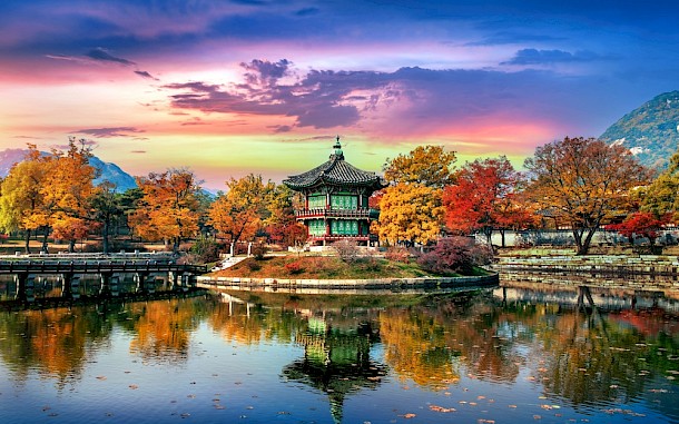 Guitar photographer/Shutterstock