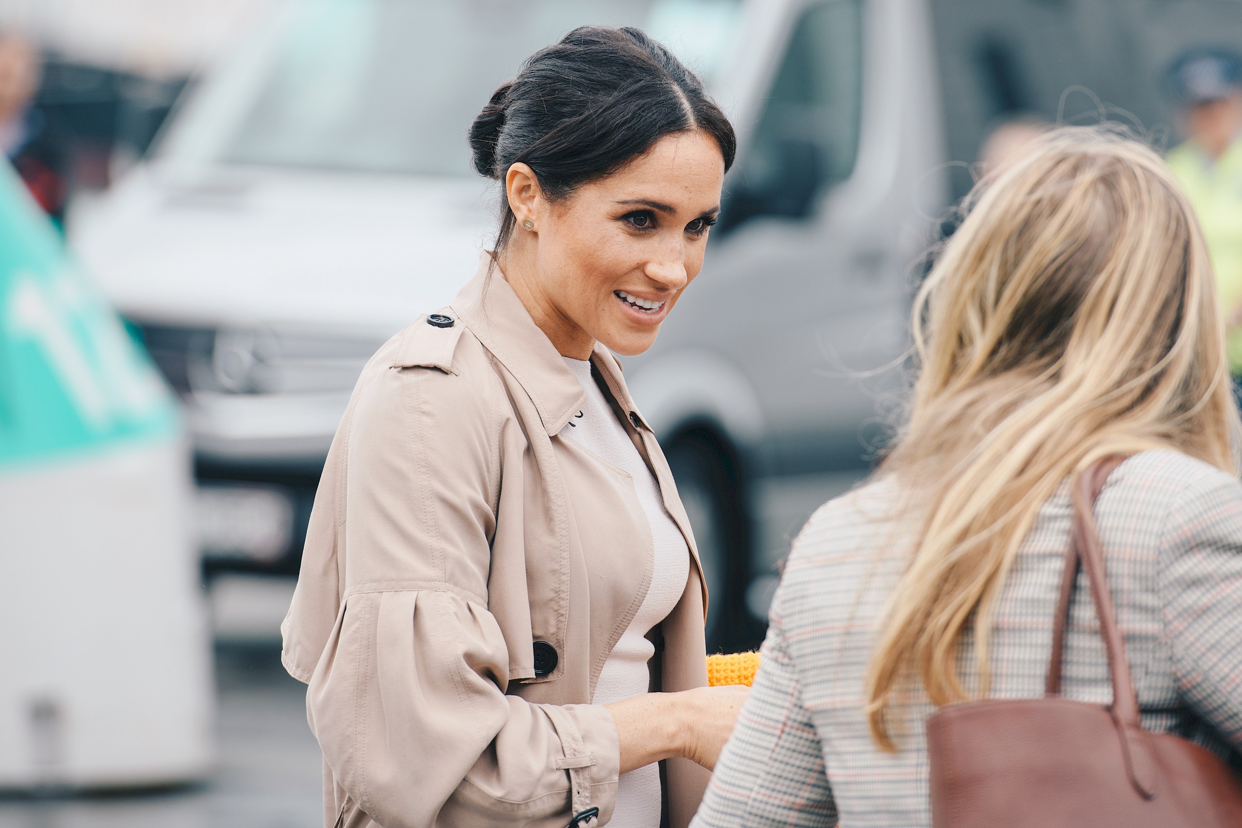 Meghan Markle Katalin hercegné kedvenc ruhadarabjában érkezett Jordániába