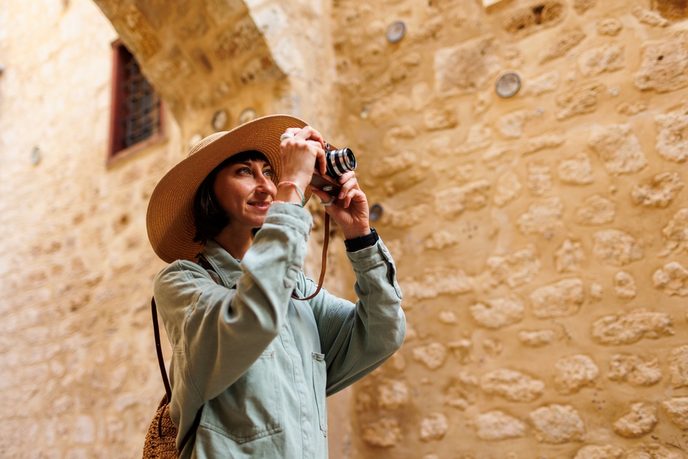 Ebben az országban súlyos bírság járhat, ha nyaralás közben fotókat posztolsz
