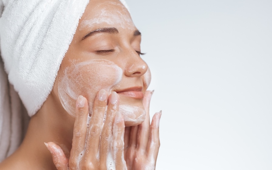 5 egyszerű bőrápolási tipp, amitől egyből jobban fogod érezni magad
