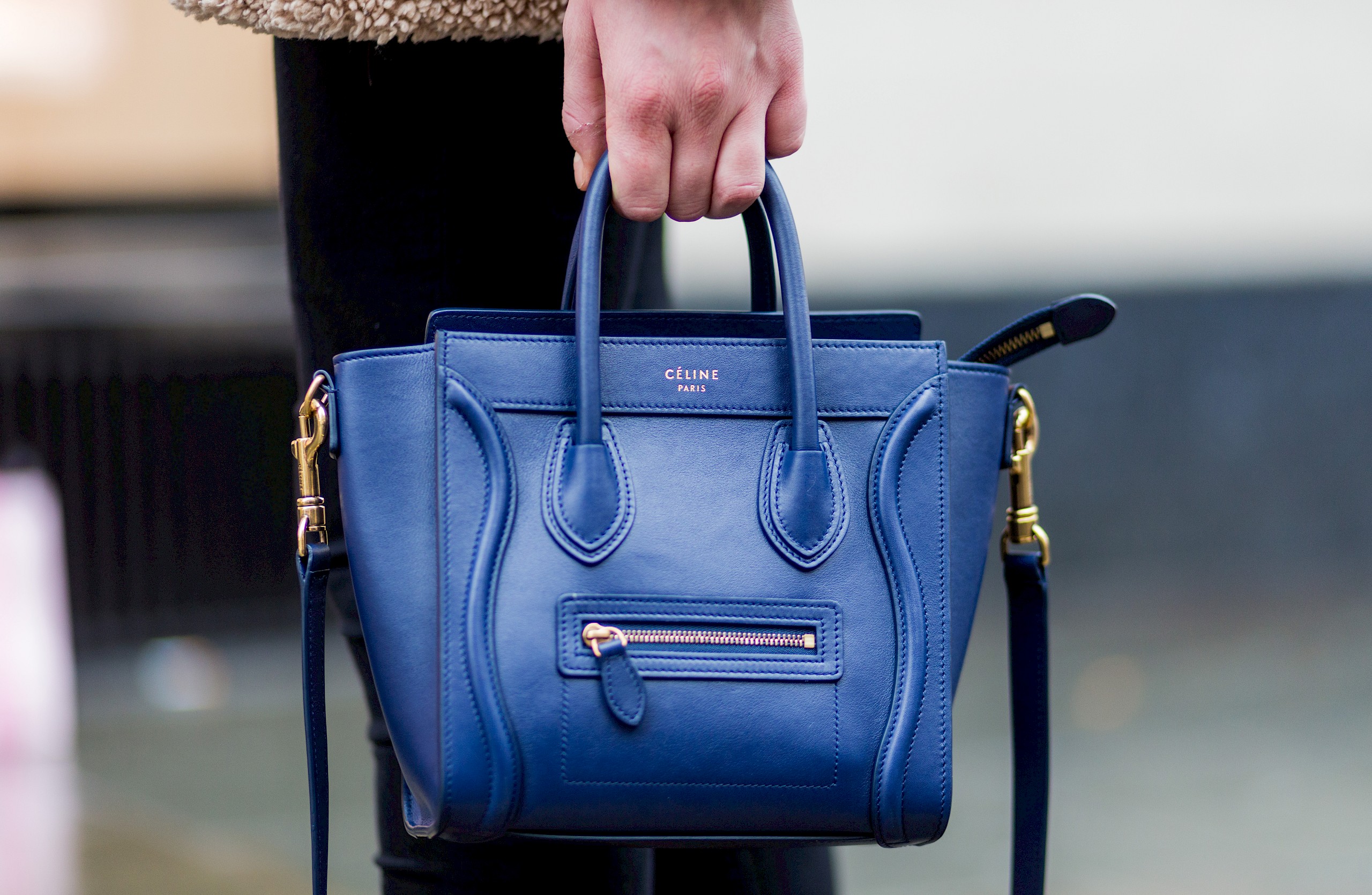 Felejtsd el a pasztelleket – 2026 tavaszán a kobaltkék hódít