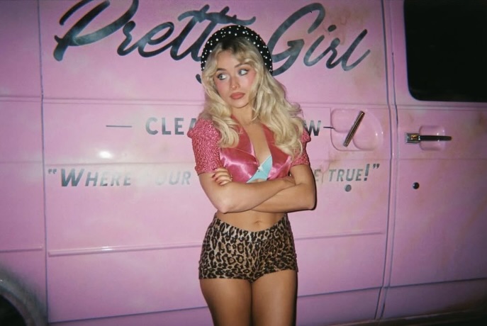 Ez a nosztalgikus színkombináció mindenhol felbukkan idén tavasszal