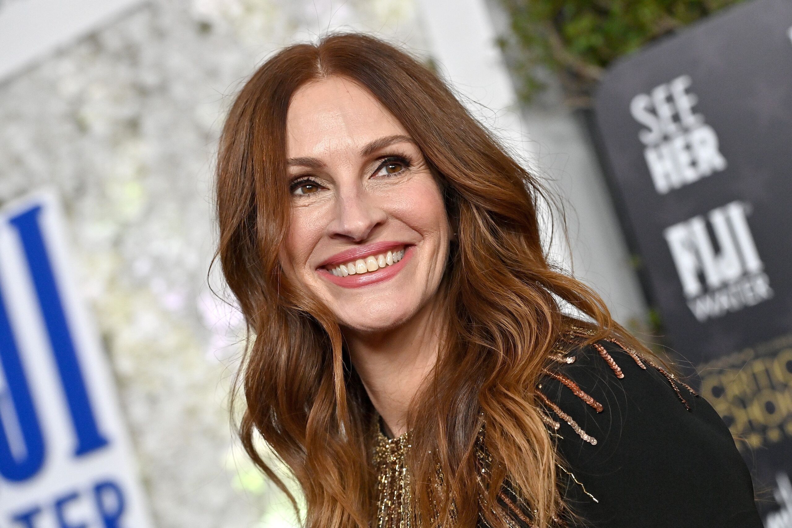 Julia Roberts mézszőke bobra cserélte hosszú vörös haját